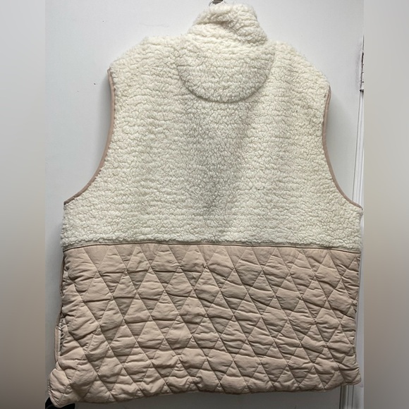 Abercrombie & Fitch Quilted Sherpa Plush Sleeveless Vest Pockets Beige XXXL - Picture 2 of 8